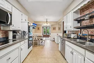 6102 Waterview Dr, Arlington, TX 76016 - Photo 12