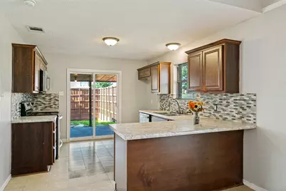1712 E Peters Colony Road, Carrollton, TX 75007 - Photo 8
