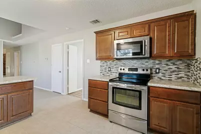 1712 E Peters Colony Road, Carrollton, TX 75007 - Photo 6