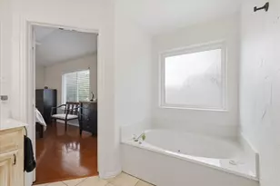 1604 Fairhaven Dr, Mansfield, TX 76063 - Photo 16