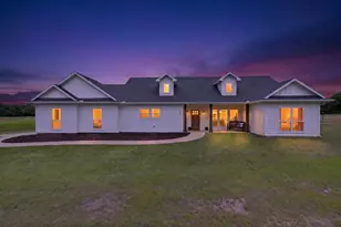 336 Hugh Orr Rd, Van Alstyne, TX 75495 - Photo 1