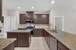 12613 Capri Dr, Frisco, TX 75036 - Photo 6