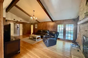 9908 Greenfield Dr, Dallas, TX 75238 - Photo 6