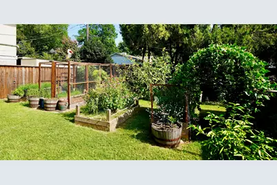 9908 Greenfield Drive, Dallas, TX 75238 - Photo 24