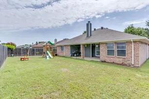 1020 Thistle Meade Cir, Burleson, TX 76028 - Photo 38