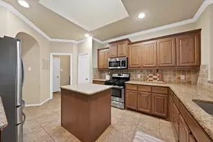 5003 Audie Ct, Arlington, TX 76001 - Photo 2