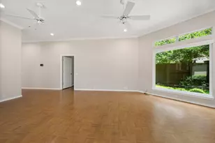 2419 Strait Ln, Arlington, TX 76013 - Photo 10