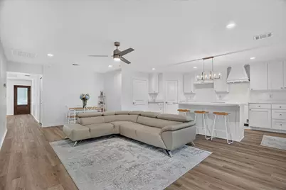 7007 Clarke Drive, Lake Worth, TX 76135 - Photo 12