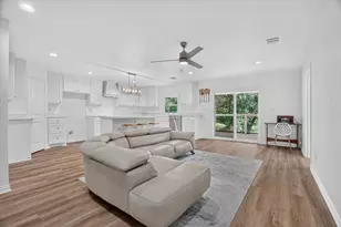 7007 Clarke Dr, Lake Worth, TX 76135 - Photo 10