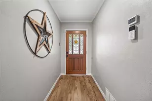 513 Quail Run St, Greenville, TX 75402 - Photo 6