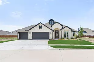 325 London Dr, Lavon, TX 75166 - Photo 1