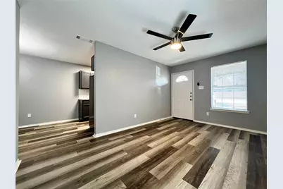 1010 S Retta Street, Fort Worth, TX 76111 - Photo 4