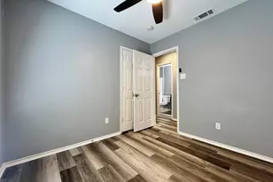 1010 S Retta St, Fort Worth, TX 76111 - Photo 24