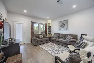11341 Headwater Ct, Providence Village, TX 76227 - Photo 10