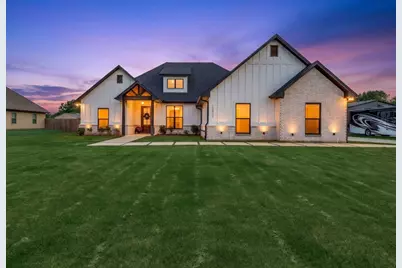 12432 Maplewood Drive, Lindale, TX 75771 - Photo 1