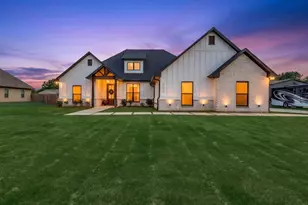 12432 Maplewood Dr, Lindale, TX 75771 - Photo 1