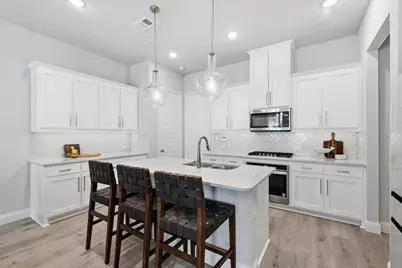 12952 Wymeth Drive, Farmers Branch, TX 75234 - Photo 10
