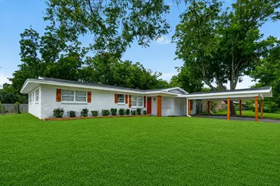 1301 Manor Drive, Cleburne, TX 76033 - Photo 2