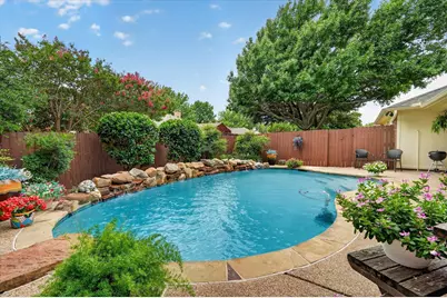 1210 Dark Forest Drive, Lewisville, TX 75067 - Photo 4