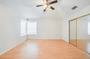 2822 White Oak Dr, Grand Prairie, TX 75052 - Photo 16