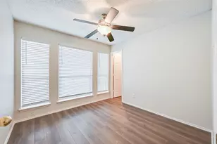 2822 White Oak Dr, Grand Prairie, TX 75052 - Photo 22
