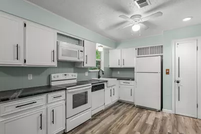 117 Bellaire Drive, Denton, TX 76209 - Photo 8