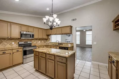 4528 Fargo Drive, Grand Prairie, TX 75052 - Photo 4