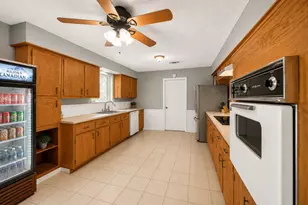 119 Dennis St, Jacksboro, TX 76458 - Photo 6