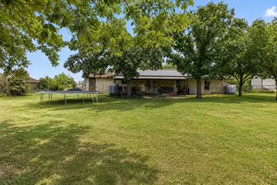 119 Dennis Street, Jacksboro, TX 76458 - Photo 20