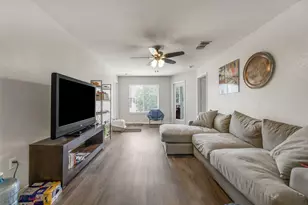 527 Southwest Pkwy, College Station, TX 77840 - Photo 4