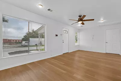 5301 Scoggins Street, Sansom Park, TX 76114 - Photo 10