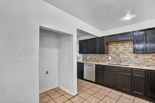 5301 Scoggins St, Sansom Park, TX 76114 - Photo 12
