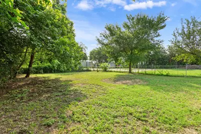 3109 N 20th Street, Waco, TX 76708 - Photo 24