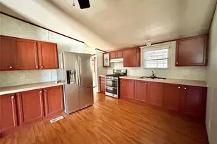 2022 Parrish St, Waco, TX 76705 - Photo 6