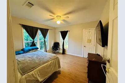 107 N Dwight Avenue, Dallas, TX 75211 - Photo 6
