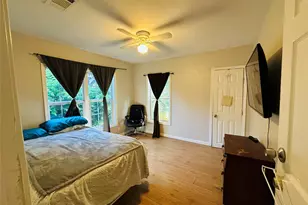 107 N Dwight Ave, Dallas, TX 75211 - Photo 6