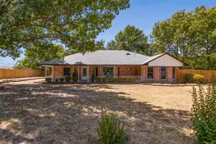 149 Lassetter Dr, Red Oak, TX 75154 - Photo 1