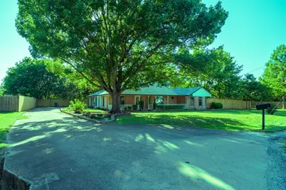 149 Lassetter Drive, Red Oak, TX 75154 - Photo 1