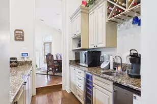 299 St Andrews Dr, Mabank, TX 75156 - Photo 8