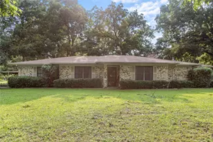 209 N Harrison St, Roxton, TX 75477 - Photo 2