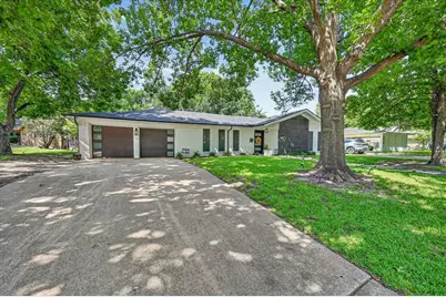 8920 Kincaid Drive, Benbrook, TX 76116 - Photo 6
