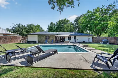 8920 Kincaid Drive, Benbrook, TX 76116 - Photo 2