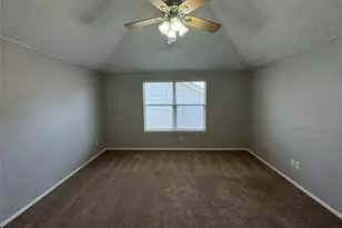 304 E Clover Park Dr, Fort Worth, TX 76140 - Photo 28