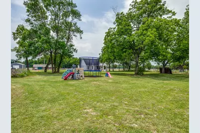 411 W Houston Street, Leonard, TX 75452 - Photo 22