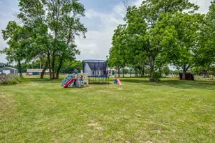 411 W Houston St, Leonard, TX 75452 - Photo 22