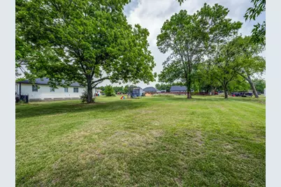 411 W Houston Street, Leonard, TX 75452 - Photo 24