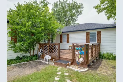 411 W Houston Street, Leonard, TX 75452 - Photo 2