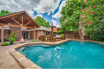 2525 Eucalyptus Drive, Plano, TX 75075 - Photo 2