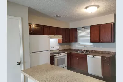 644 S Rogers Road, Irving, TX 75060 - Photo 6