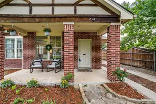 2314 W Rosedale St S, Fort Worth, TX 76110 - Photo 4